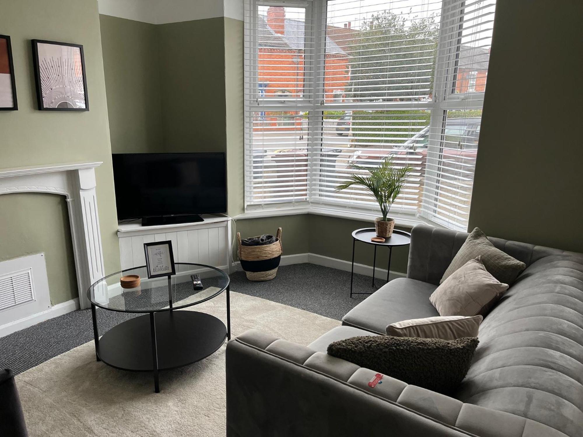 Stylish Townhouse In Lincoln Villa Екстериор снимка